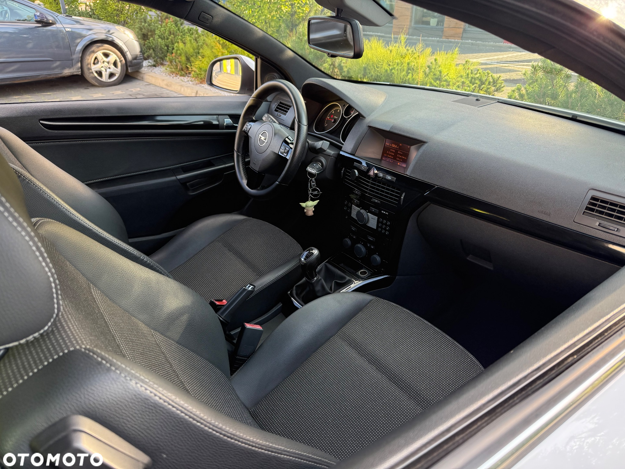 Opel Astra III GTC 1.7 CDTI Sport - 19