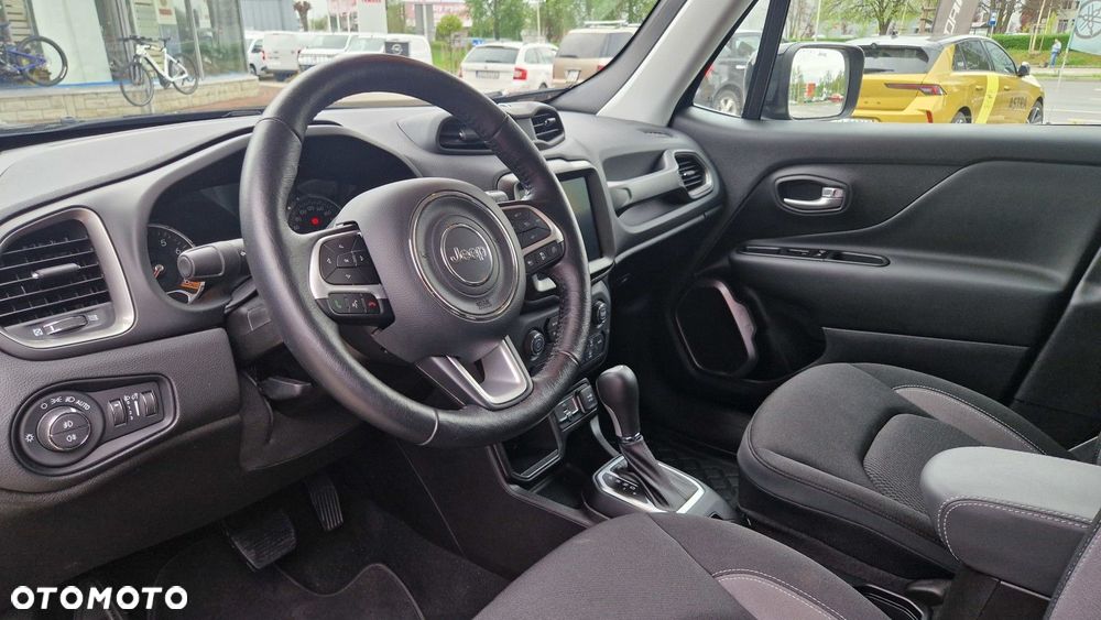 Jeep Renegade - 12