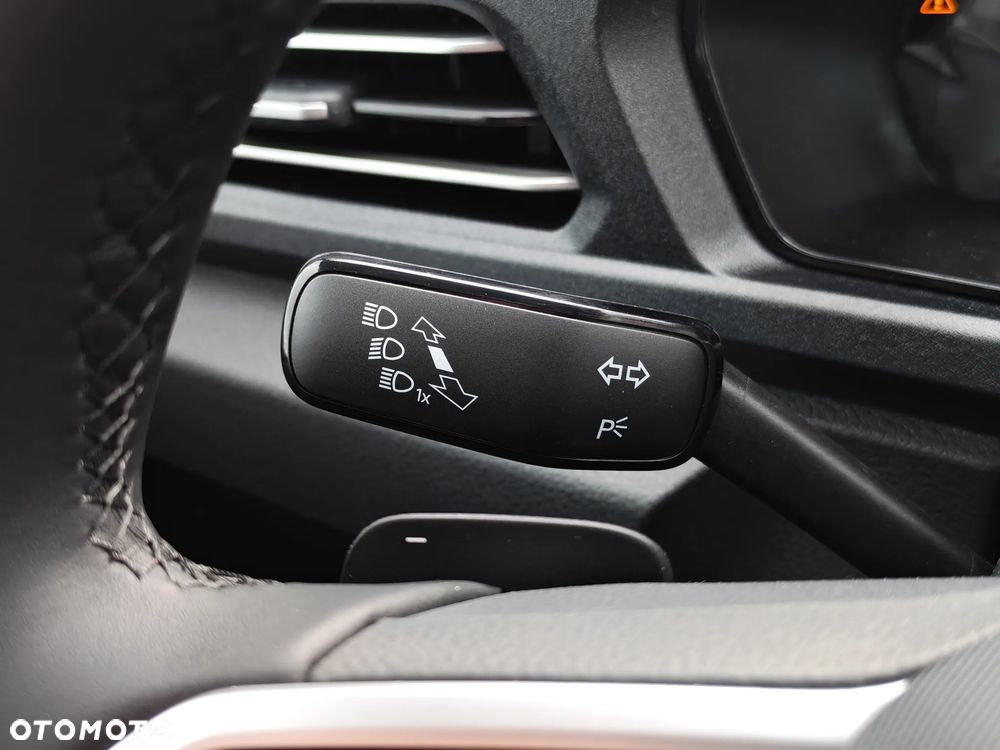 Volkswagen Caddy 2.0 TDI DSG - 29
