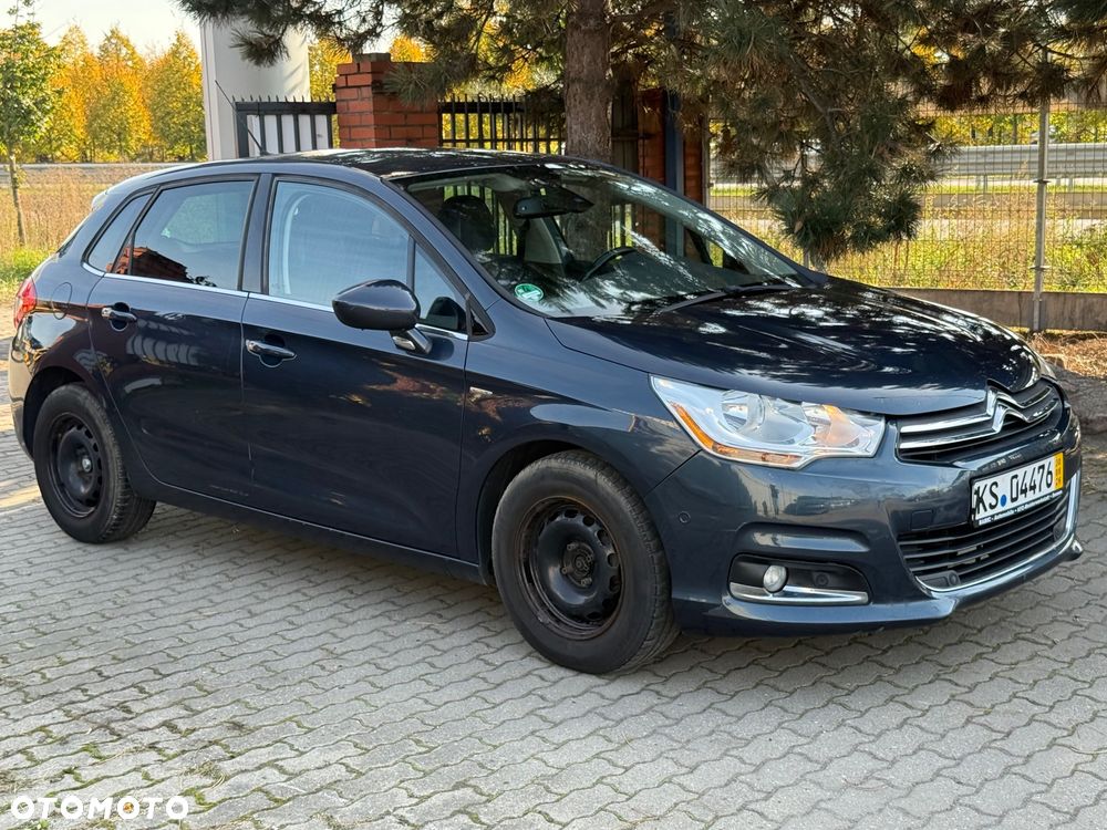 Citroen C4 2011 photo 2