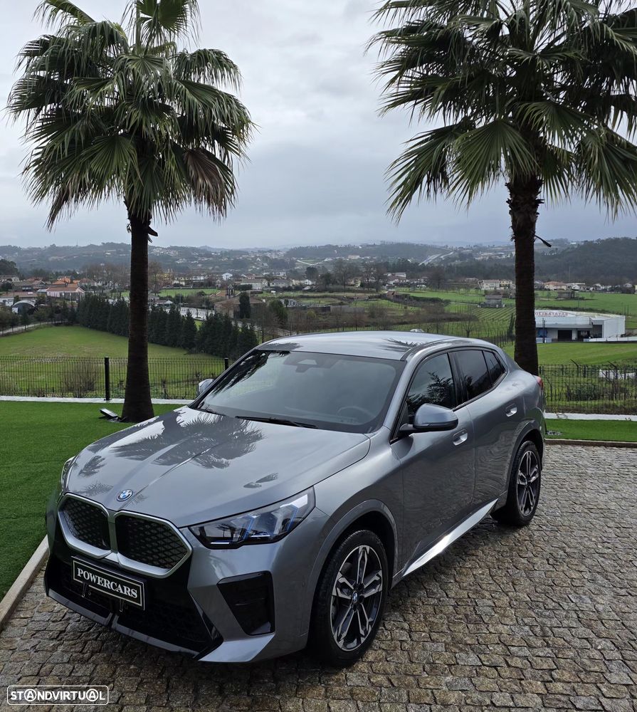 BMW iX2 eDrive20 Pack Desportivo M - 4