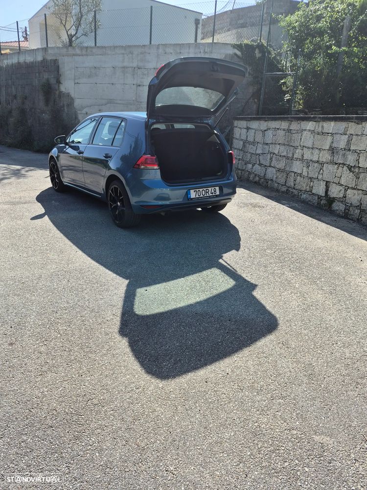 VW Golf 1.6 TDi Trendline BlueMotion - 10