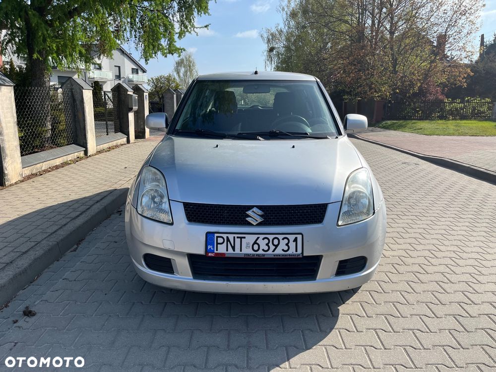 Suzuki Swift 1.3 Club - 2