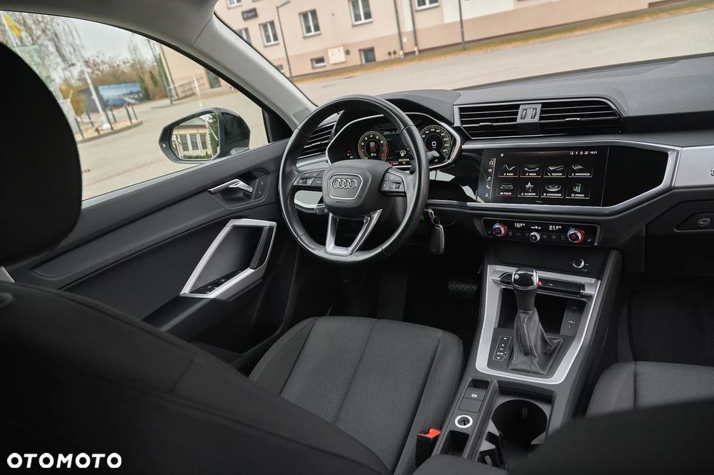 Audi Q3 35 TFSI S tronic - 33