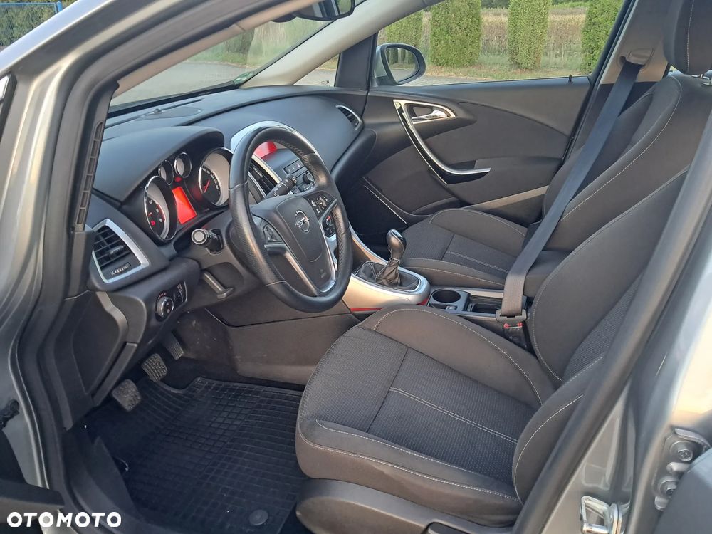 Opel Astra 1.4 Turbo Innovation - 19