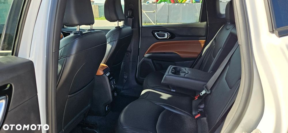 Jeep Compass - 22