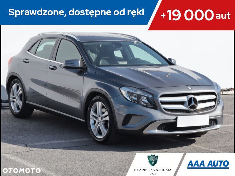 Mercedes-Benz GLA - 2