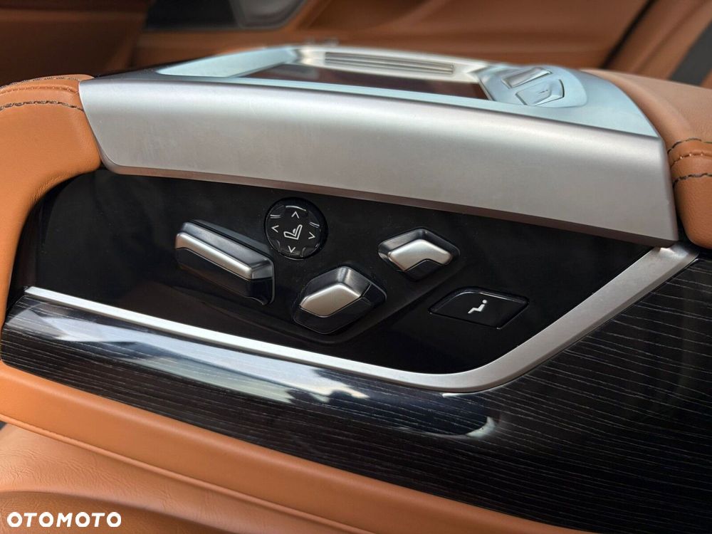 BMW Seria 7 - 17