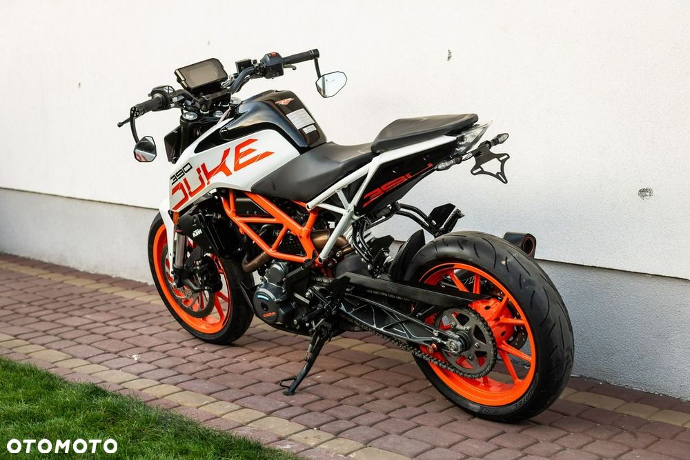 KTM Duke - 5