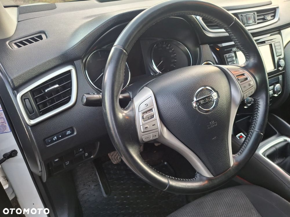 Nissan Qashqai 1.5 dCi N-Connecta - 17