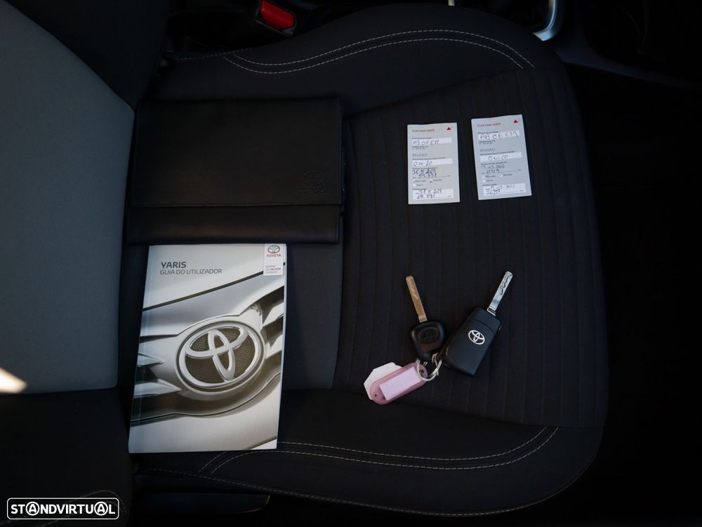 Toyota Yaris 1.0 VVT-i Exclusive - 35