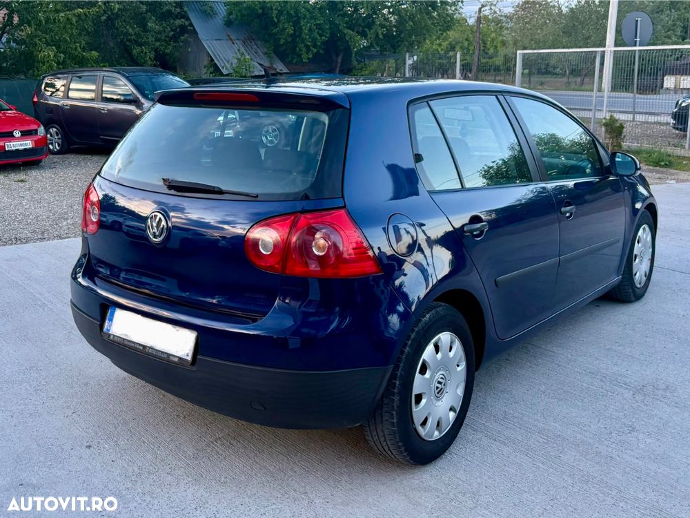 Volkswagen Golf - 5