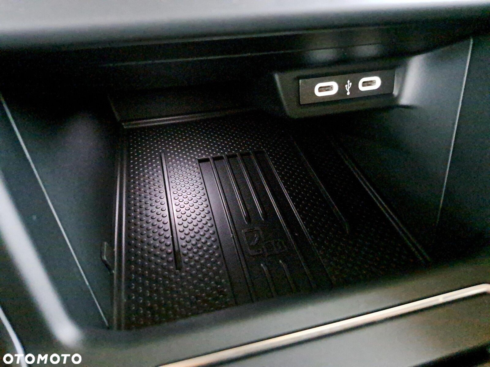 Volkswagen Taigo 1.0 TSI R-Line Plus DSG - 25