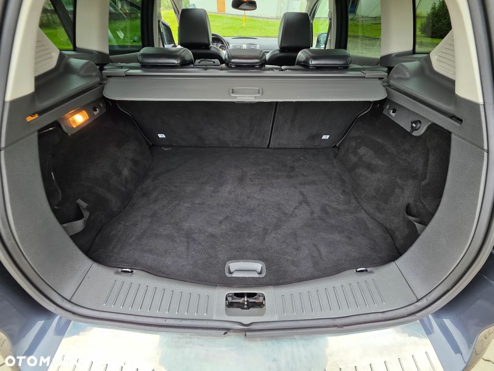 Ford Kuga 2.0 TDCi 4x4 Titanium - 30