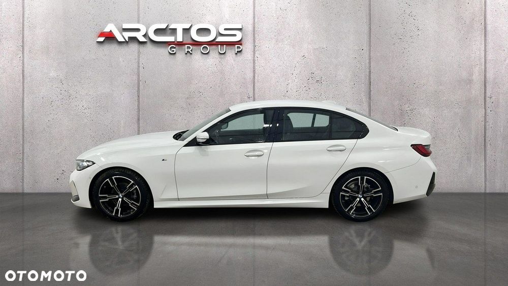 BMW Seria 3 318d M Sport - 2