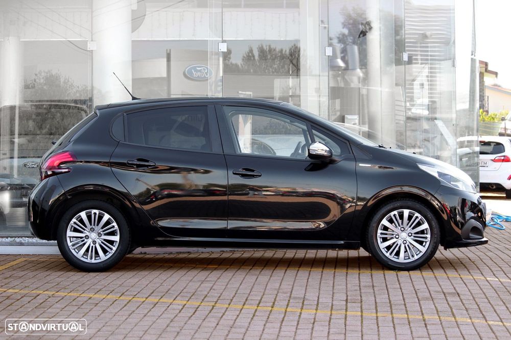 Peugeot 208 1.2 PureTech Style - 6