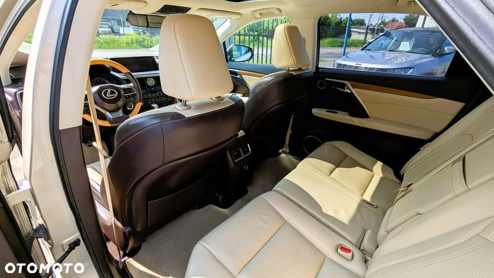 Lexus RX - 14