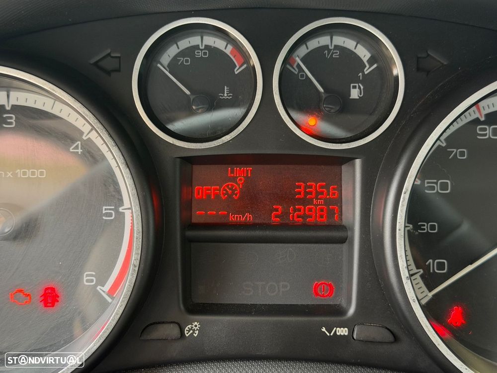 Peugeot 308 1.6 HDi Executive - 24