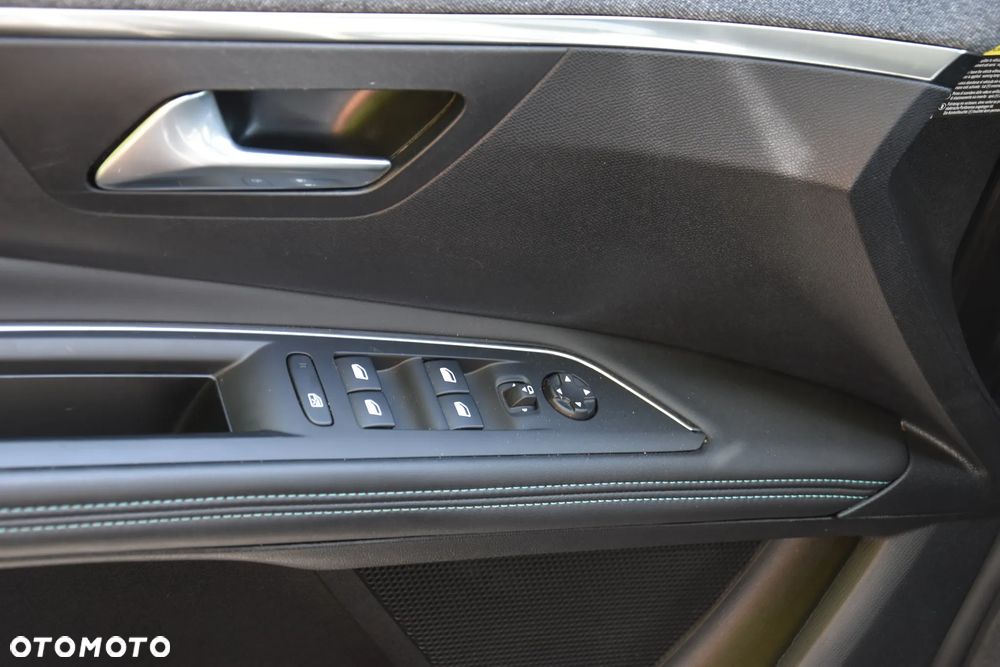 Peugeot 3008 BlueHDi 130 Stop & Start EAT8 Allure - 21