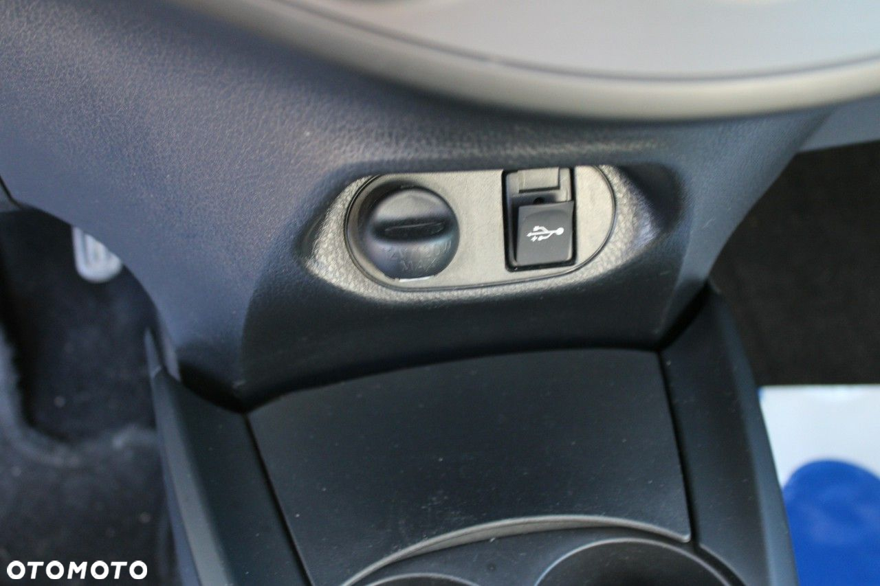 Toyota Yaris - 22