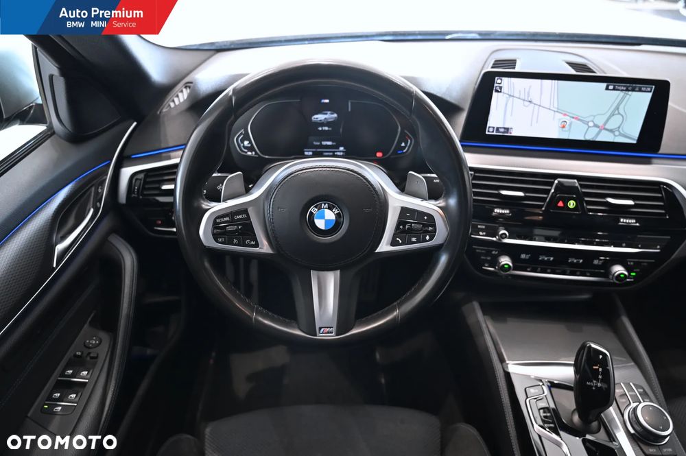 BMW Seria 5 520d xDrive - 13