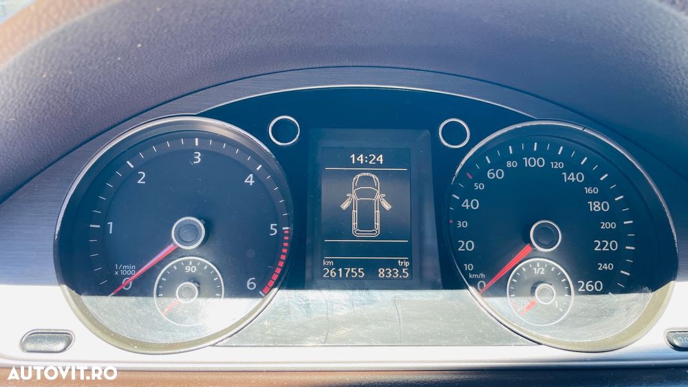 Volkswagen Passat 2.0 TDI BlueMotion Technology Exclusive - 10