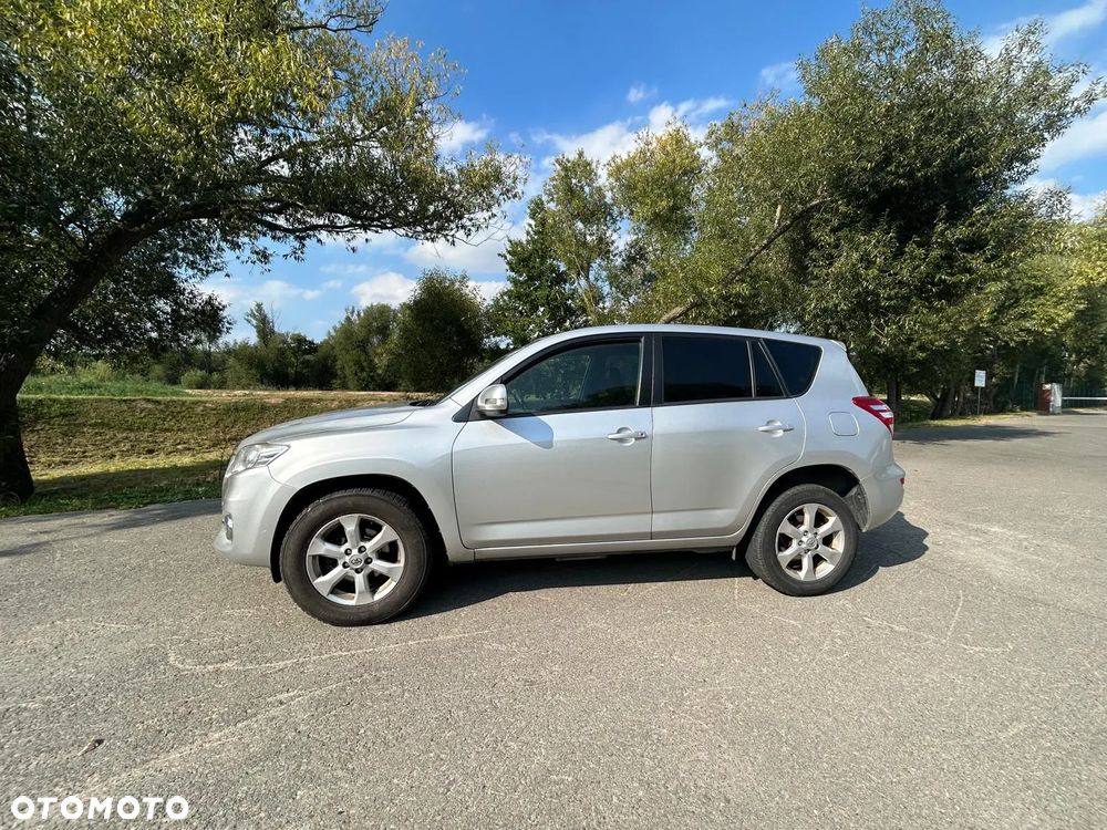 Toyota RAV4 2.2 D-4D Premium - 2