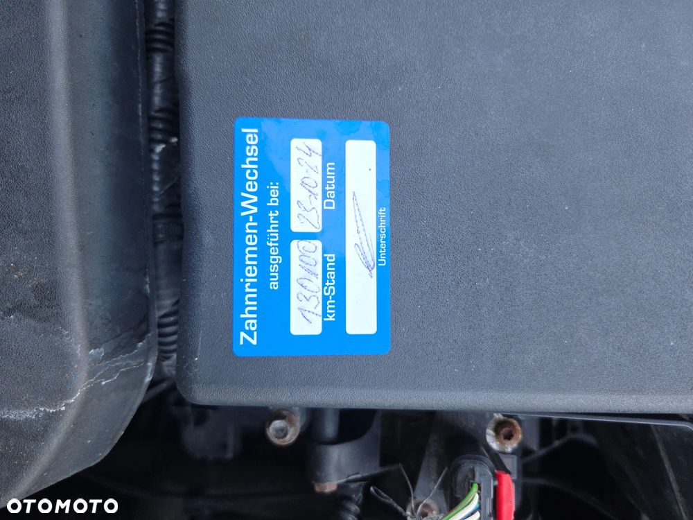 Ford C-MAX 1.6 Ti-VCT Champions Edition - 36