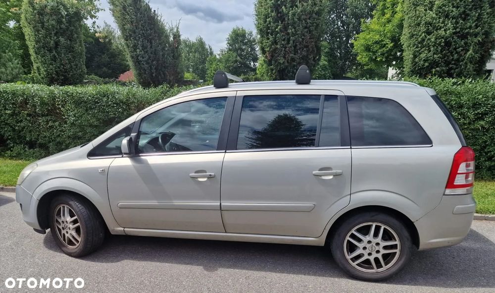 Opel Zafira 1.8 - 7
