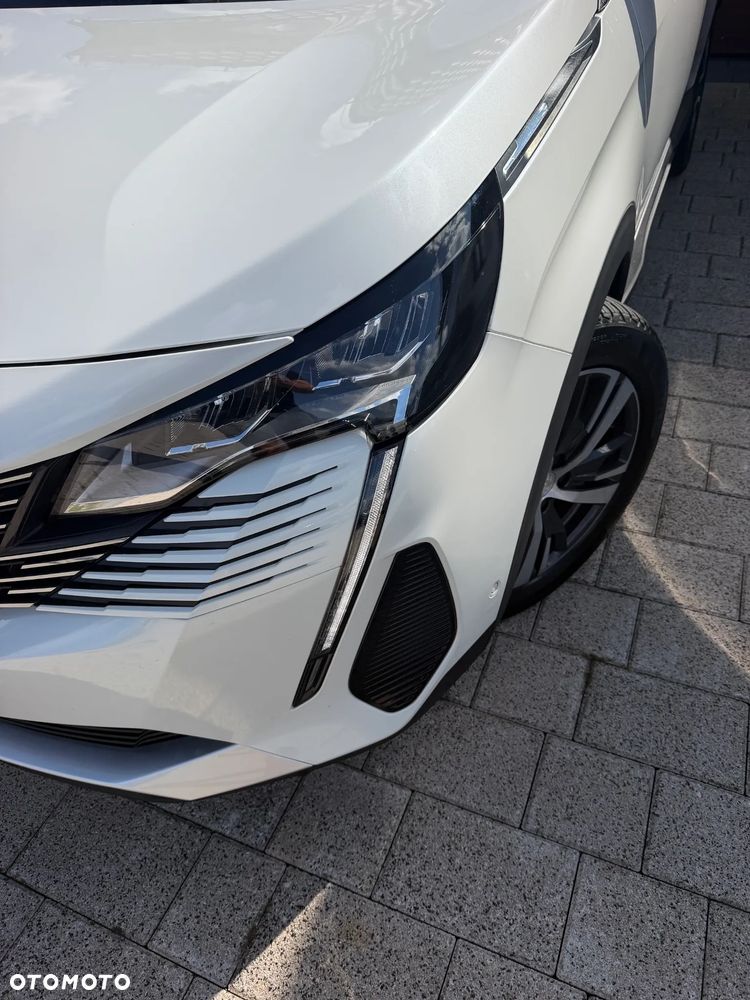 Peugeot 3008 1.2 PureTech GPF Allure S&S - 5