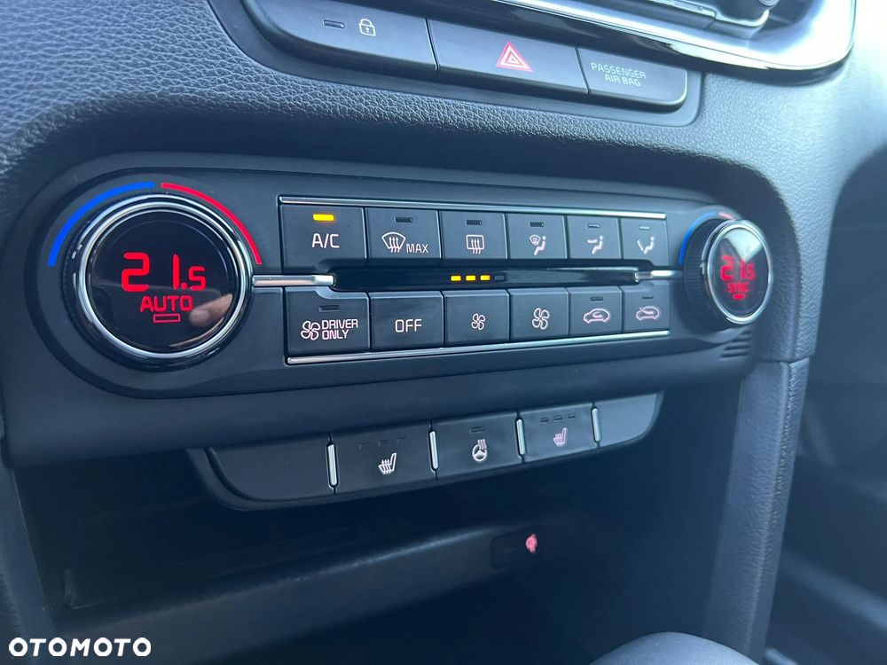 Kia Ceed SW 1.6 GDI DCT OPF Plug-in-Hybrid Spirit - 30