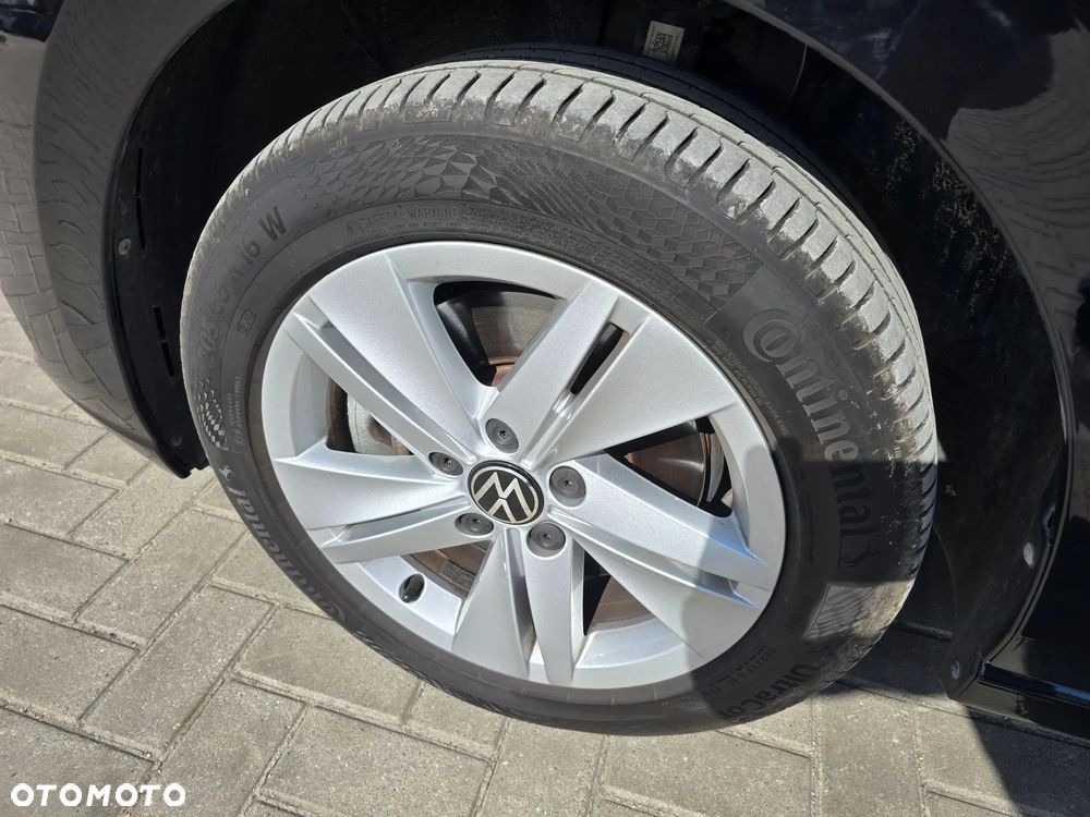 Volkswagen Golf - 17