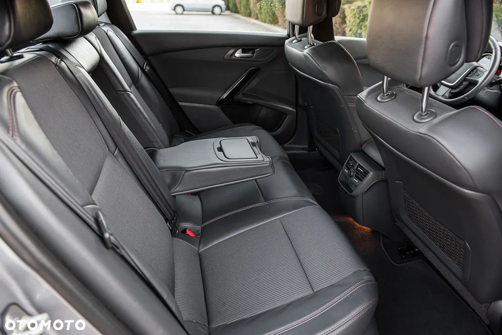 Peugeot 508 2.0 BlueHDi Allure S&S - 27