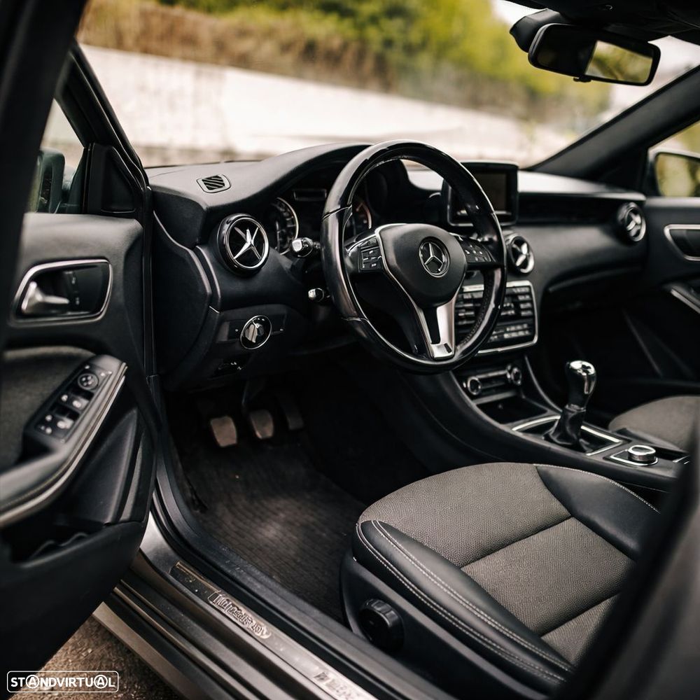 Mercedes-Benz A 180 CDI (BlueEFFICIENCY) Urban - 16