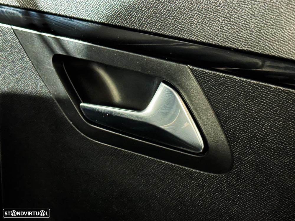 Peugeot e-208 50 kWh GT Pack - 25