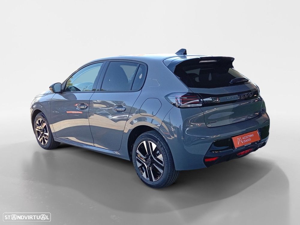 Peugeot 208 - 3