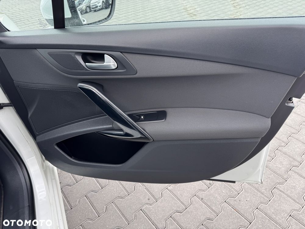 Peugeot 508 BlueHDi 150 Stop&Start Allure - 23