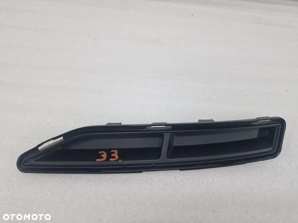 AUDI Q3 83A 18- LEWA TYLNA KRATKA ZDERZAKA TYLNEGO TYLNIEGO TYŁ , NR 83A807319 , NR AUKCJI E/33 - 1