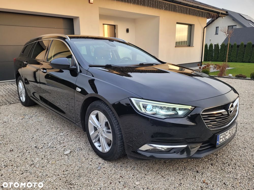 Opel Insignia - 1