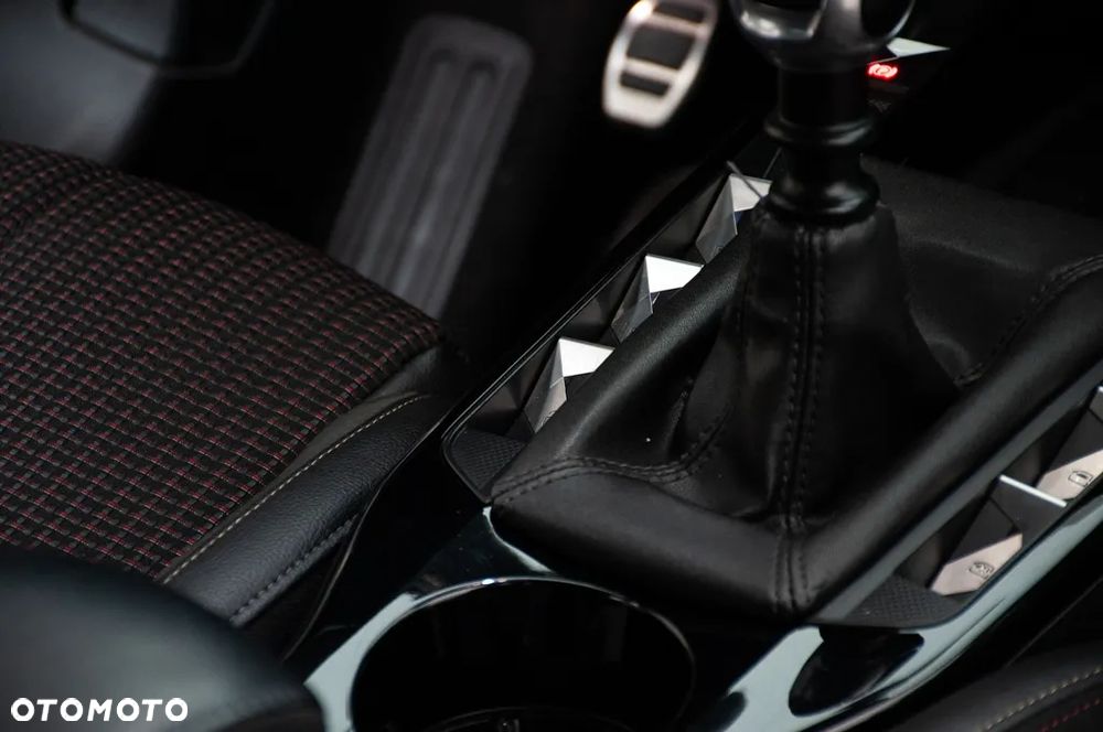 DS Automobiles DS 3 Crossback 1.5 BlueHDi Performance Line - 22