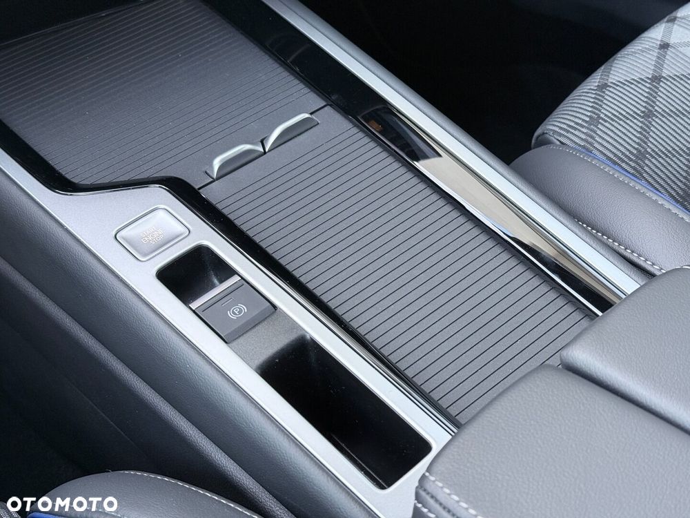Volkswagen Passat Variant 2.0 TDI SCR R-Line DSG - 22