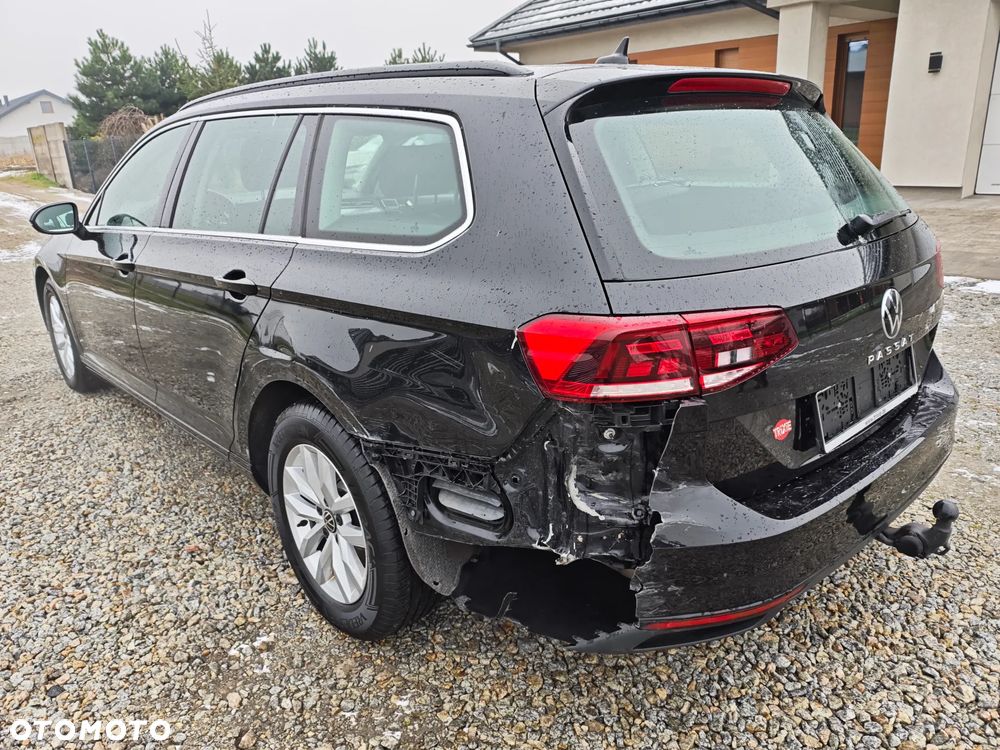 Volkswagen Passat 2.0 TDI SCR DSG Business - 5