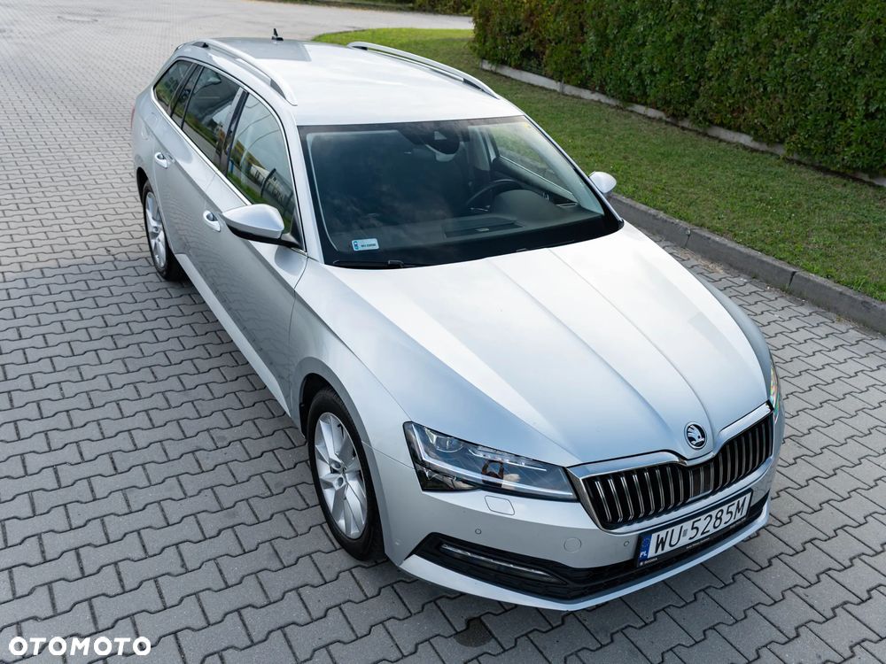 Skoda Superb 2.0 TDI Ambition DSG7 - 9