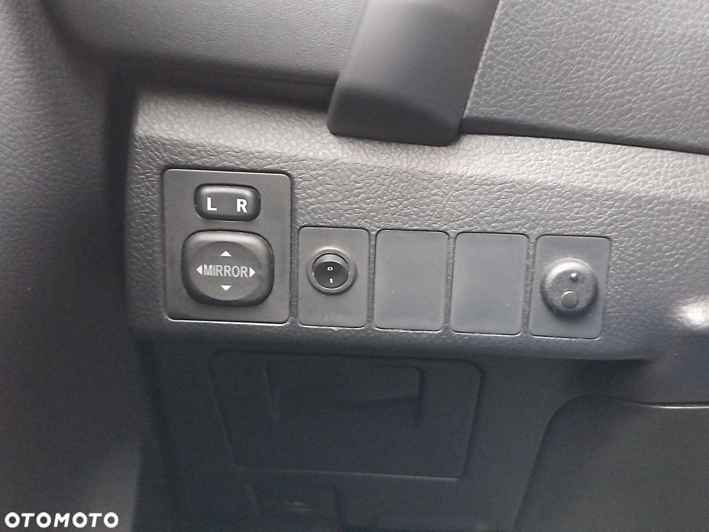 Toyota Auris - 18