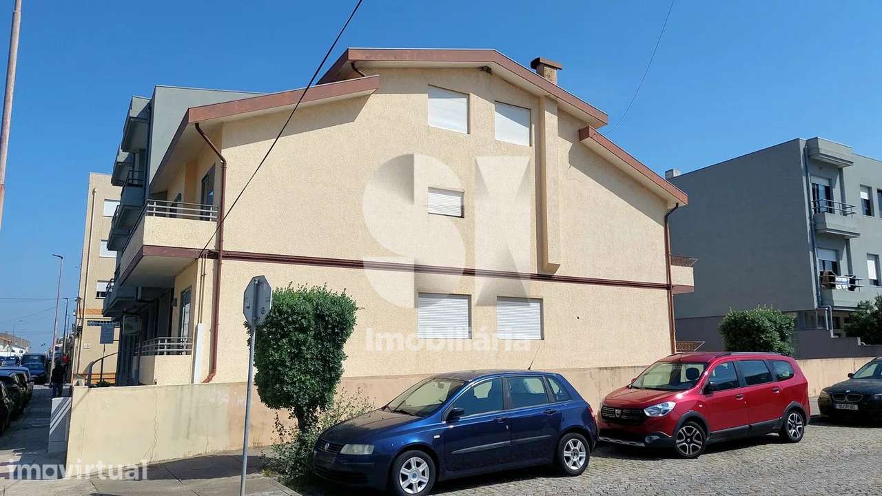 Prédio T6 nas Caxinas, Vila do Conde, a 250m da praia com garagens - Grande imagem: 2/45