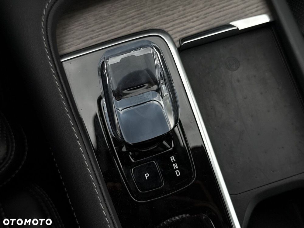 Volvo XC 90 B5 D AWD Plus Dark - 22