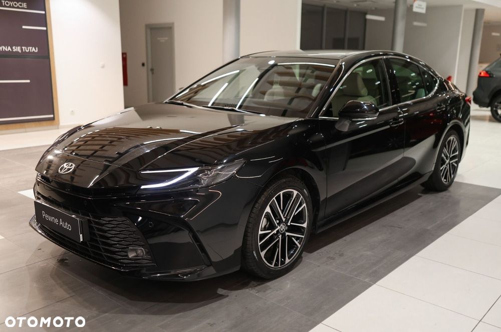 Toyota Camry 2024 photo 3