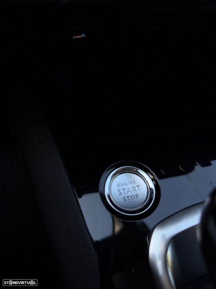 Peugeot 3008 1.2 PureTech Allure Pack EAT8 - 11