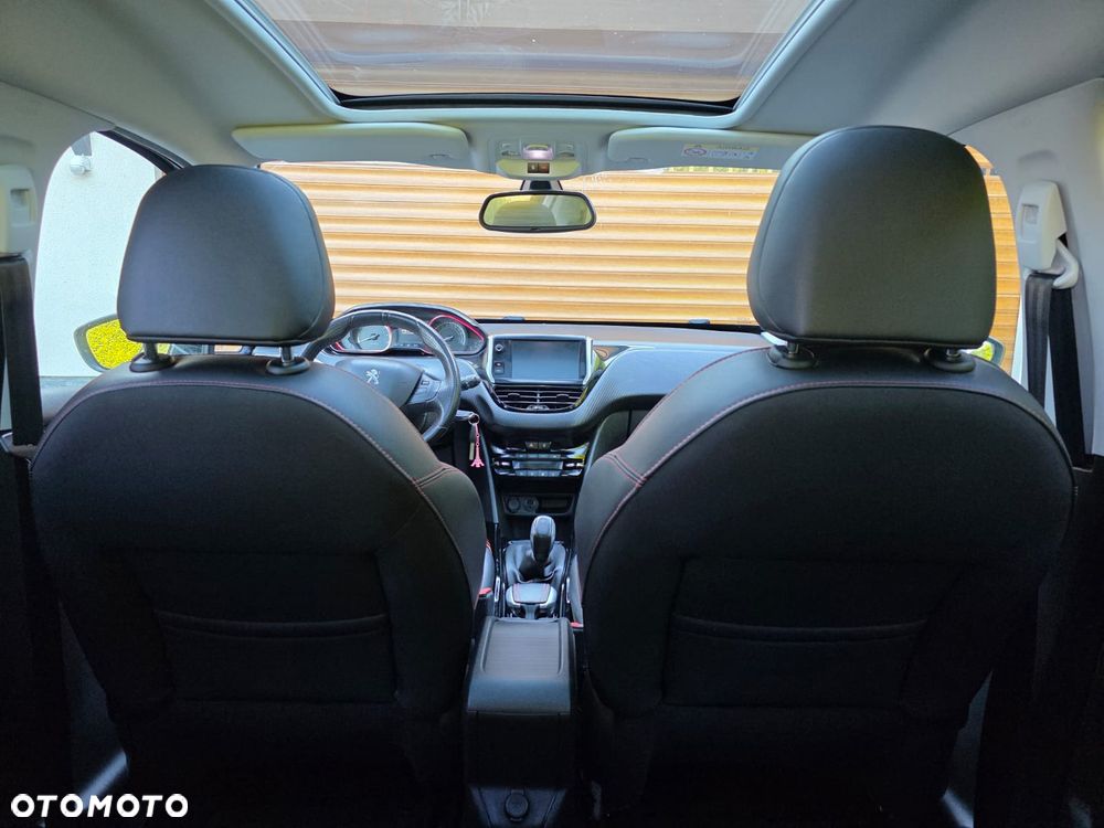 Peugeot 2008 PureTech 110 Stop&Start GT-Line Edition - 12