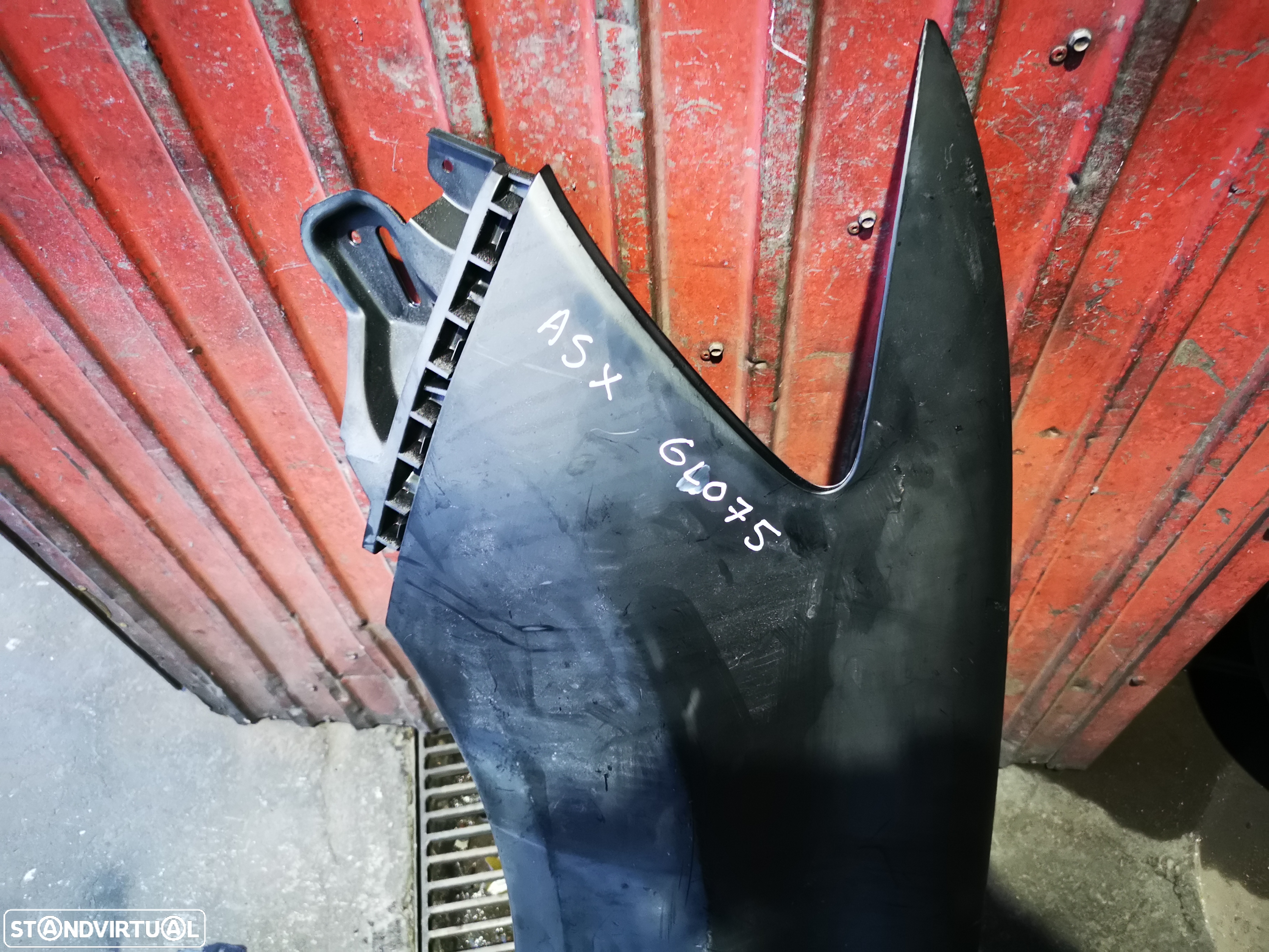 MITSUBISHI ASX GUARDA LAMAS ESQUERDO - GL075 - 2